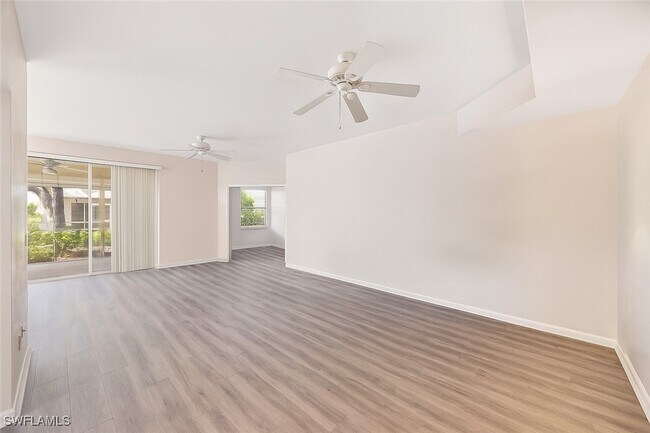 Foto del edificio - 7822 Gardner Dr