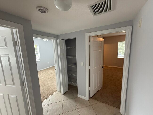 Building Photo - 6386 Emerald Dunes Dr