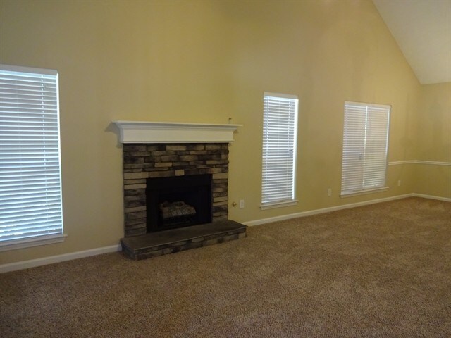Building Photo - 590 Chaseridge Drive