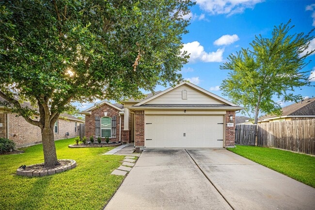 Foto del edificio - 5427 Stonegate Dr