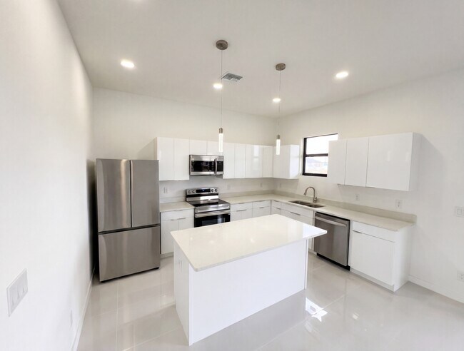 Foto del edificio - 4402 NW 34th St