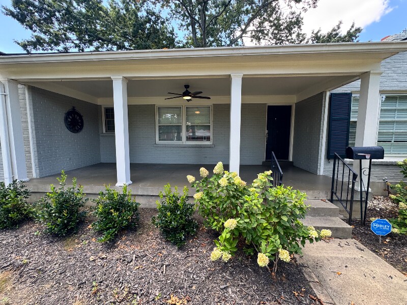 Primary Photo - 410 Kaelin Dr