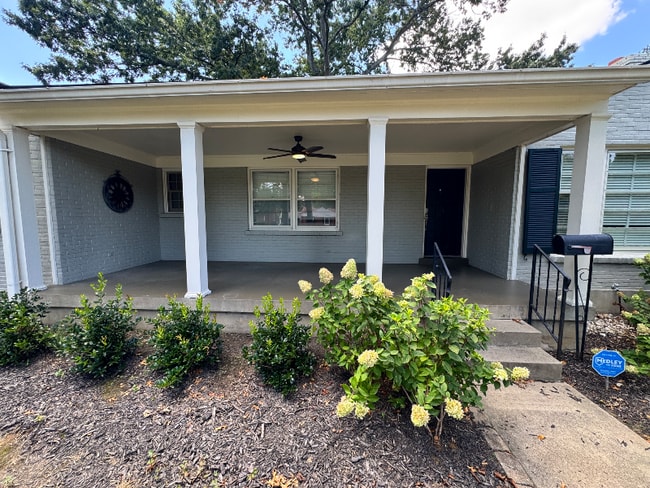 Building Photo - 410 Kaelin Dr