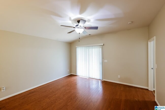 Foto del edificio - 6551 Cathwick Way