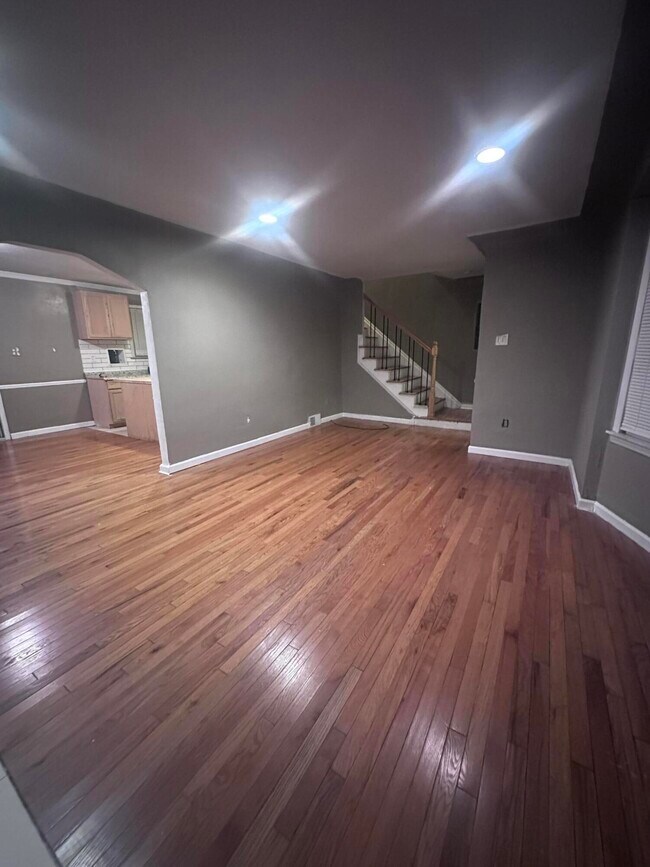 Foto del edificio - 18436 Lindsay St