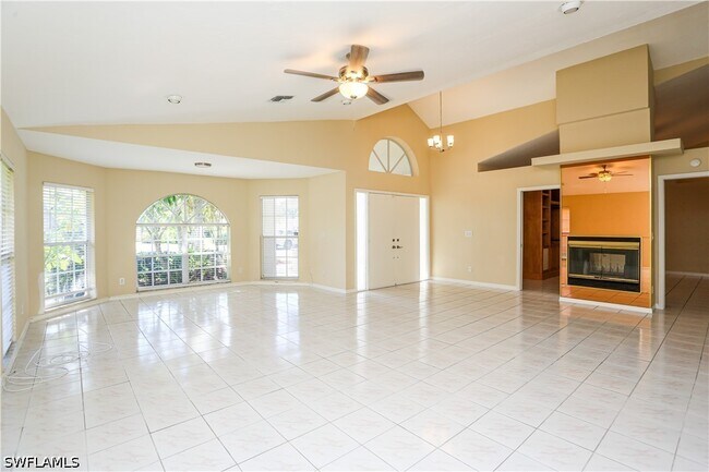 Building Photo - 1040 Moon Lake Dr