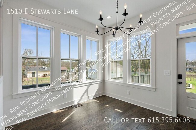 Foto del edificio - Gorgeous Modern Farmhouse inside City Limits