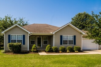 Building Photo - 1502 Amberwood Cir