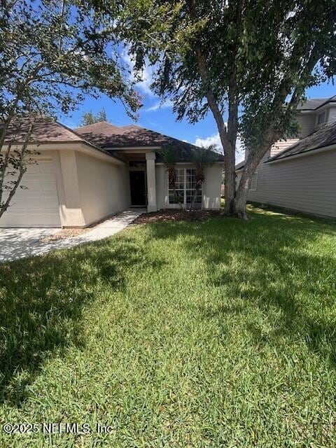 Foto principal - 1867 Lake Forest Ln