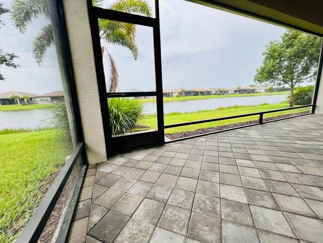 Foto del edificio - 11664 SW River Crossing Pl