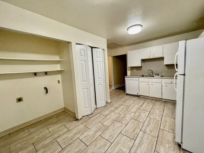 Photo - 5731 W 92nd Ave Apartment