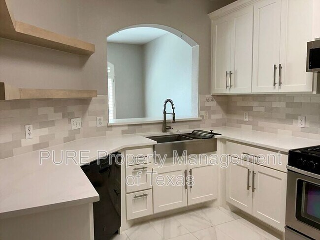 Foto del edificio - 5632 Toscana Ave