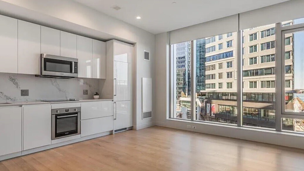 Foto principal - 133 Seaport Blvd