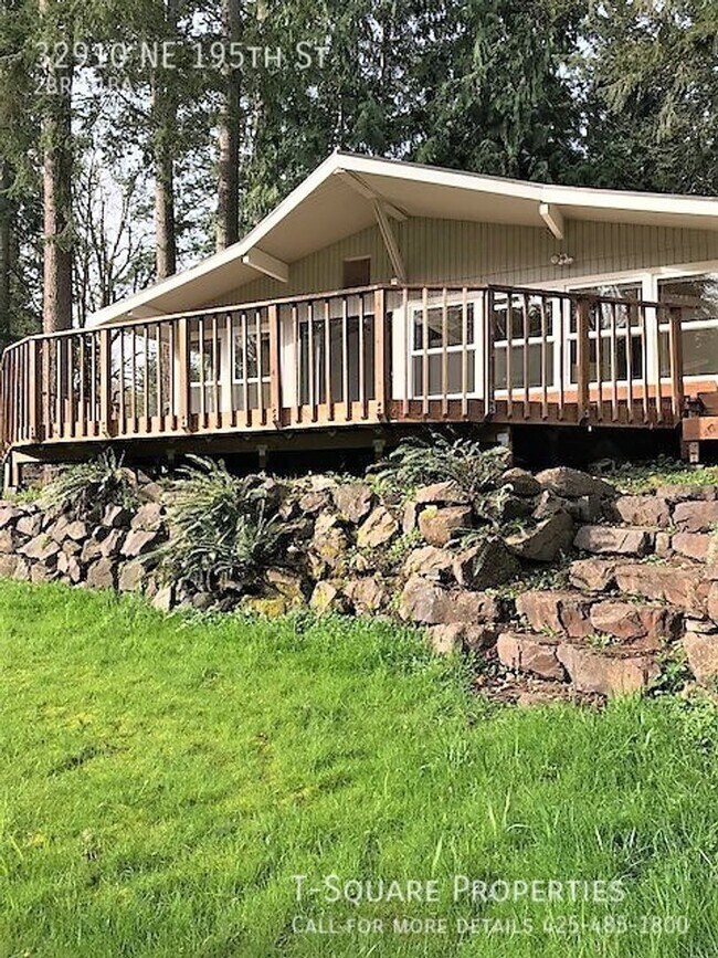 Building Photo - Coming Soon! Stunning Cottage on Lake Marg...