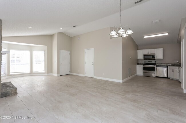Building Photo - 3550 Caroline Vale Blvd