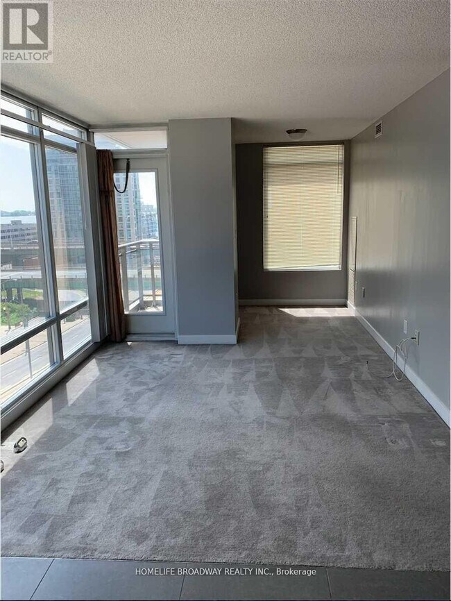 Photo du bâtiment - 15 Brunel Ct