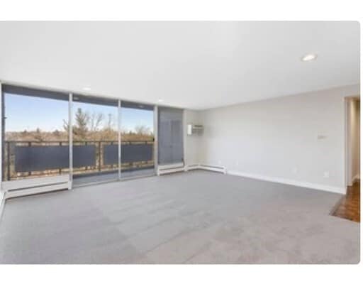Building Photo - 3 Stonehill Dr