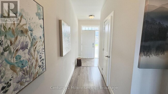 Building Photo - 142 Red pine St