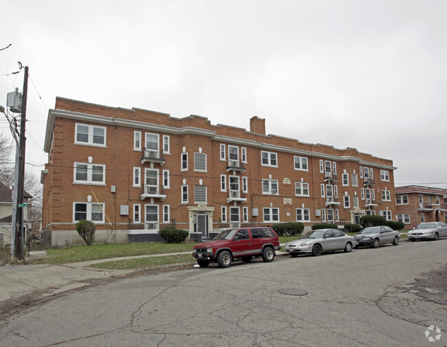 Building Photo - Cambridge House Apartments