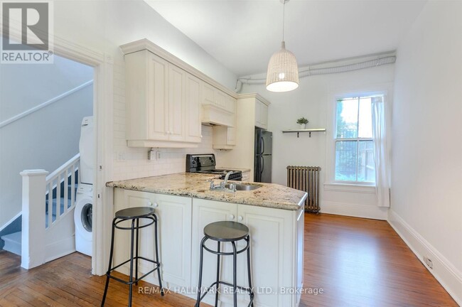 Photo du bâtiment - 155 Major St