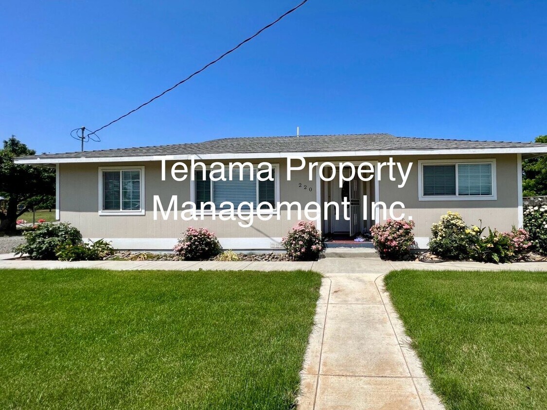 Foto principal - 2 Bedroom 2 Bath home in the Antelope Area