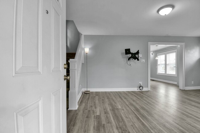 Foto del edificio - 626 E Jenkins Ave