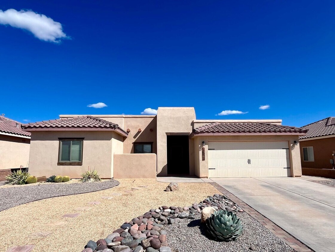 3524 Red Arroyo Dr, Alamogordo, NM 88310 House Rental in Alamogordo