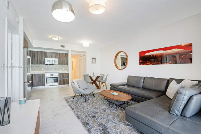 Foto del edificio - 488 NE 18th St