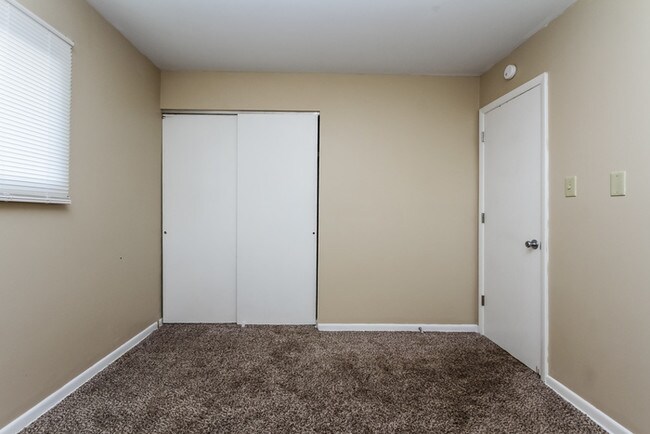 Building Photo - Call for Details!!! 317-793-3770