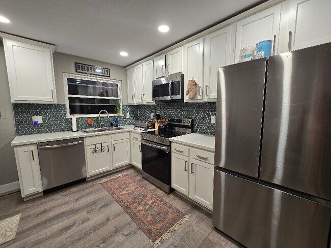 Foto del edificio - 2013 Whitman Rd