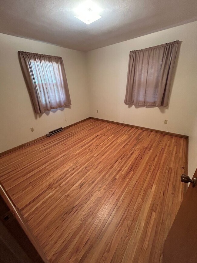 Foto del edificio - 2bd 1.5 bath duplex for rent Waterloo IA!