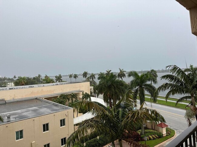 Foto del edificio - 1801 N Flagler Dr