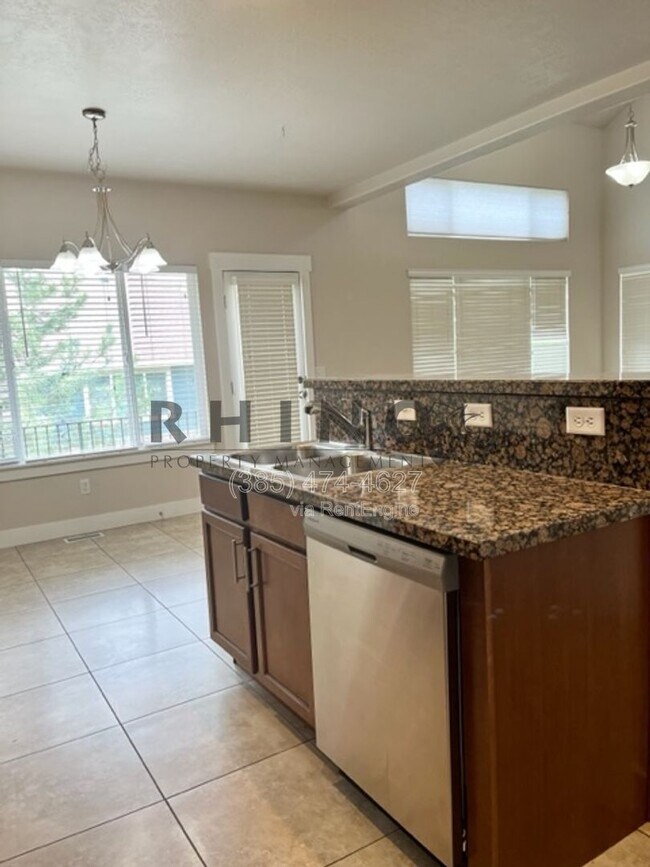 Foto del edificio - 8974 Quarry Stone Way
