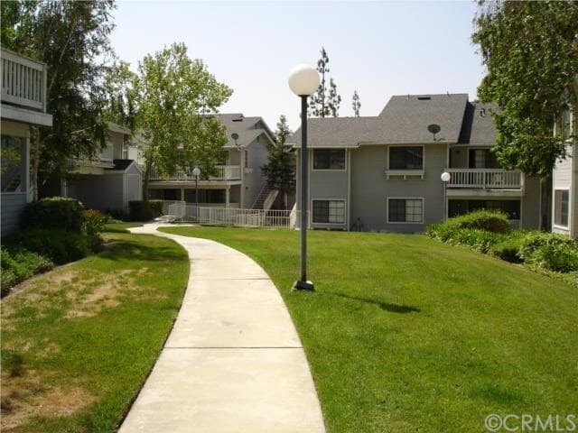 Primary Photo - 1750 Shady Oaks Ct