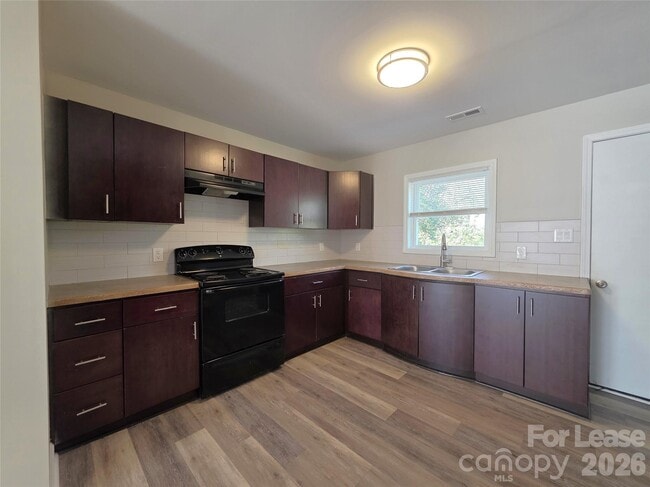 Building Photo - 1320 Ware Ave