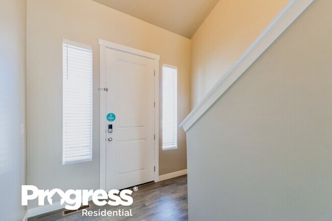 Building Photo - 5718 Osprey Dr