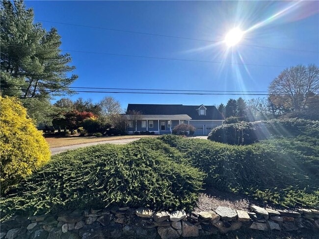 Building Photo - 3195 S Puckett Rd