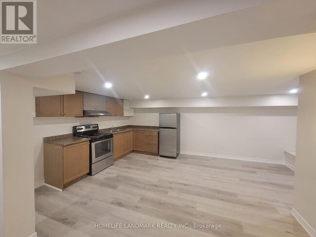 Building Photo - 307 Axminster Dr