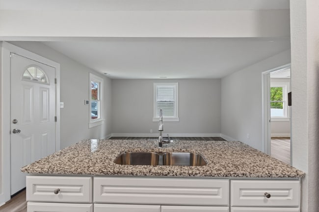 Building Photo - 3517 Brighton St