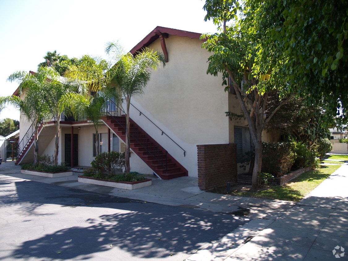 Building Photo - 1776 Stanton Pl