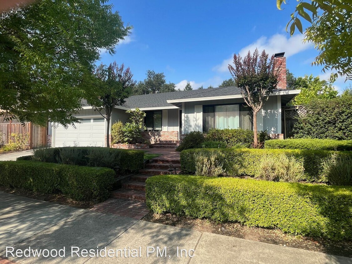 Primary Photo - 3 br, 2 bath House - 2801 Hidden Valley Drive