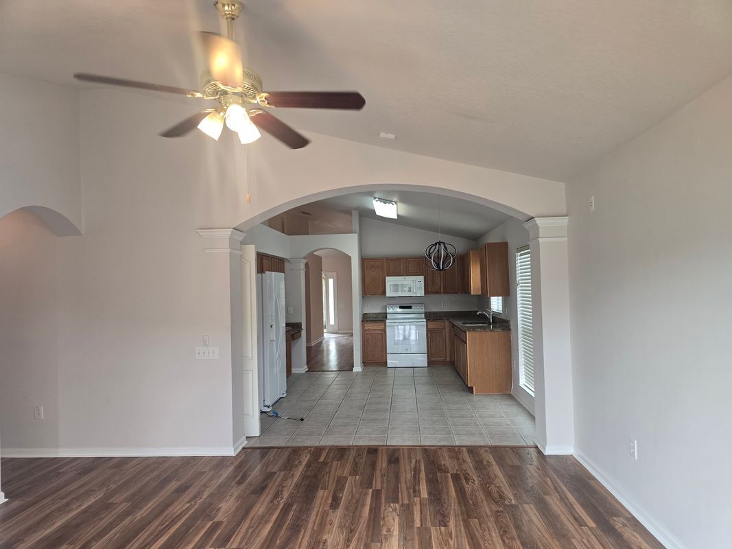 Building Photo - 31125 Hannigan Pl