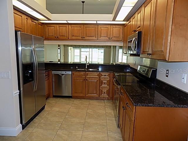 Foto del edificio - 7724 Palm Aire Ln