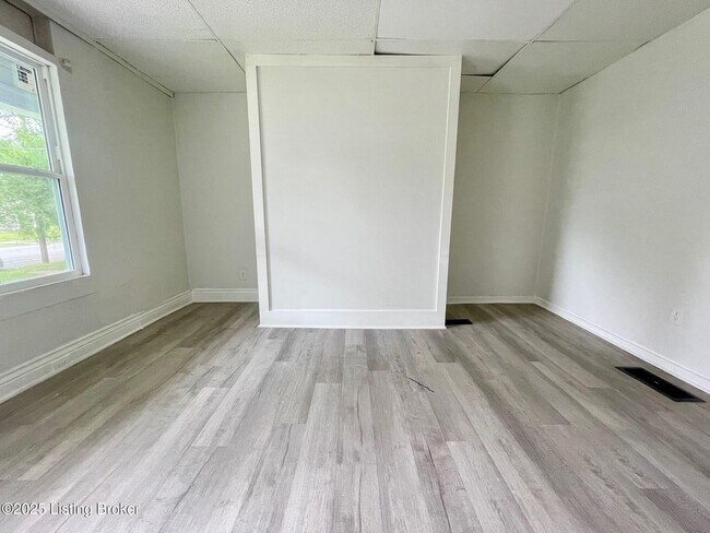 Foto del edificio - 4116 W Broadway
