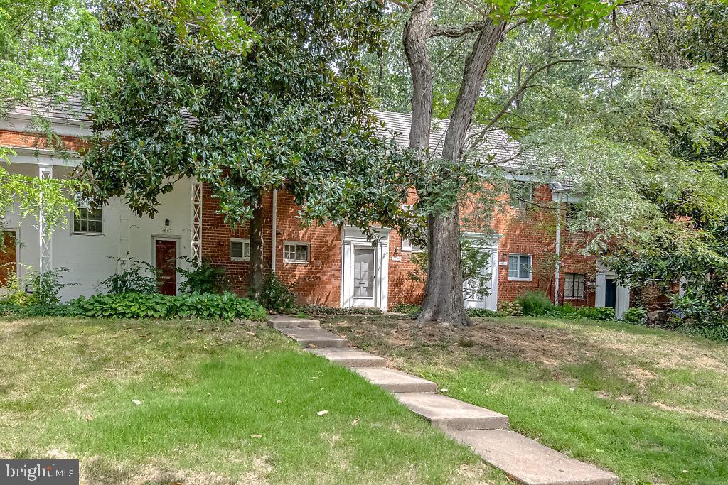 Primary Photo - 1655 Preston Rd