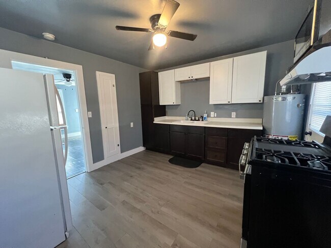 Foto del edificio - 2 Bedroom and 1 Bath Home