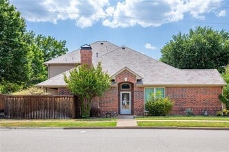 Building Photo - 1801 Fern Ct
