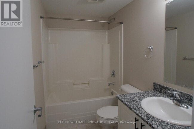 Photo du bâtiment - 239 Auburn Dr