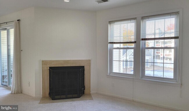 Foto del edificio - 12931 Grays Pointe Rd