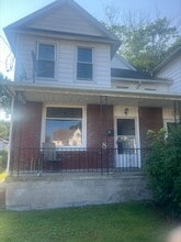Building Photo - 8 Stout St
